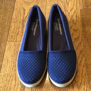 Navy blue Grasshopper shoes.